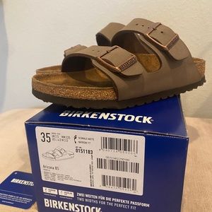 Birkenstocks- Arizona mocha, size 6 (35 UK), narrow, great condition. Leather.